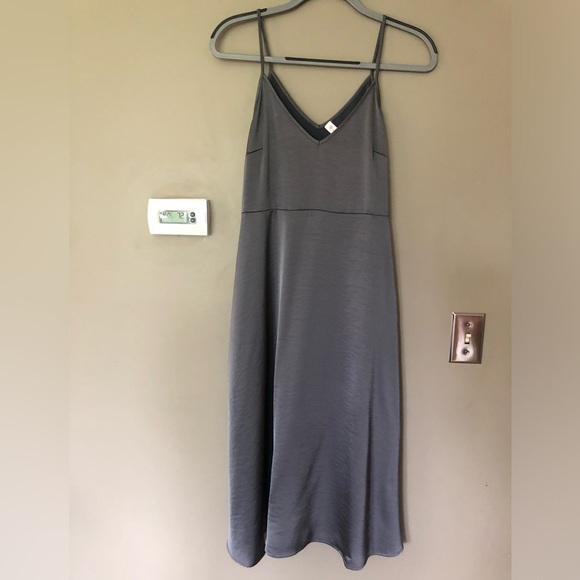 ANTHROPOLOGIE DAILY PRACTICE Carbon Shimmer Midi Slip Dress Size Small - Picture 3 of 8
